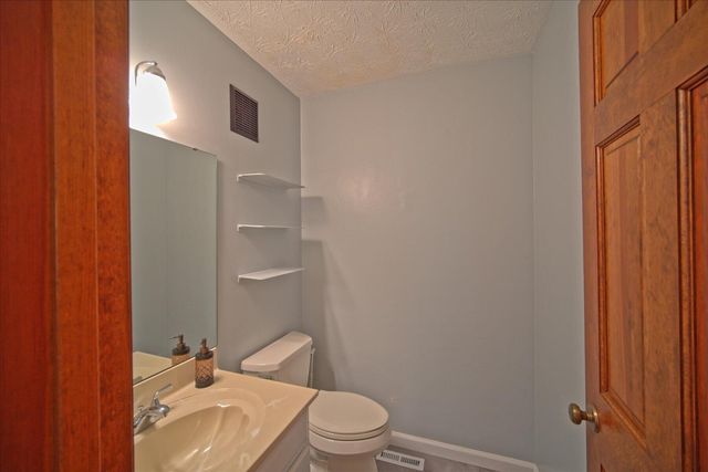 2009 Rock Bluff Road, Hixson, TN 37343
