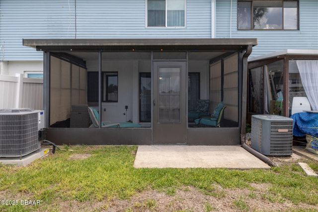 46 Chippingwood Lane, Ormond Beach, FL 32176