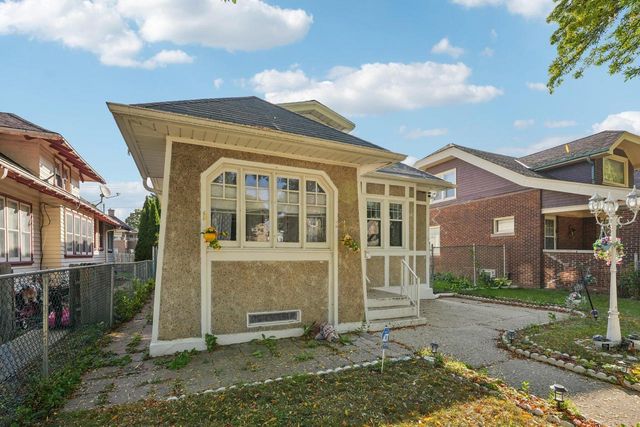 1226 S 28th STREET, Milwaukee, WI 53215