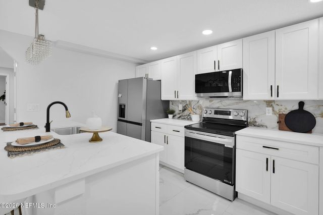 3946 MURRHEE Road, Green Cove Springs, FL 32043