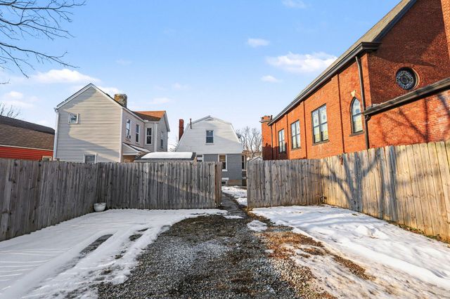 520 4th Avenue, Dayton, KY 41074