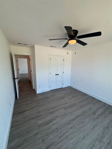 103 Virginia Drive, Palmer, TX 75152