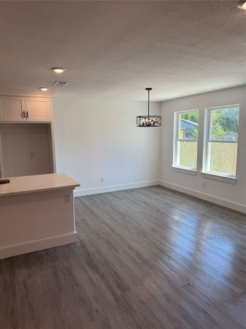 103 Virginia Drive, Palmer, TX 75152