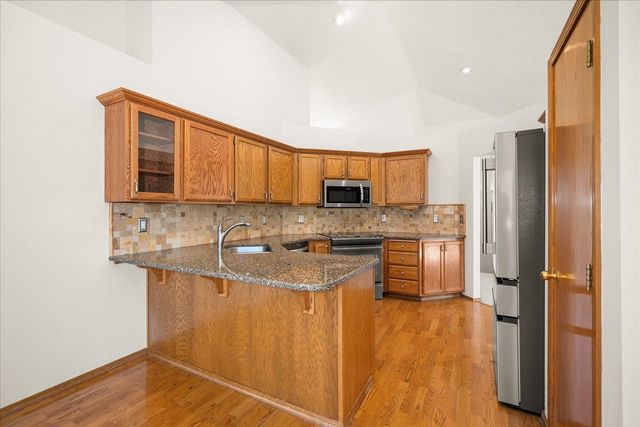 2102 E Dunbar Ln, Spokane, WA 99223