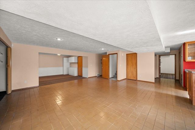 2102 E Dunbar Ln, Spokane, WA 99223