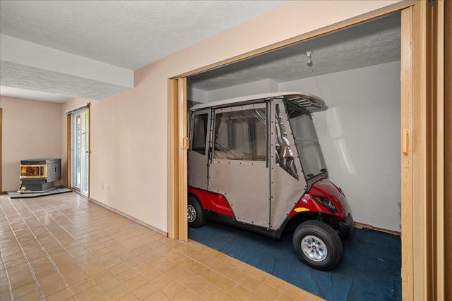 2102 E Dunbar Ln, Spokane, WA 99223