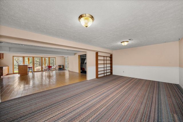 2102 E Dunbar Ln, Spokane, WA 99223