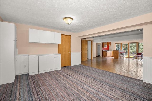 2102 E Dunbar Ln, Spokane, WA 99223