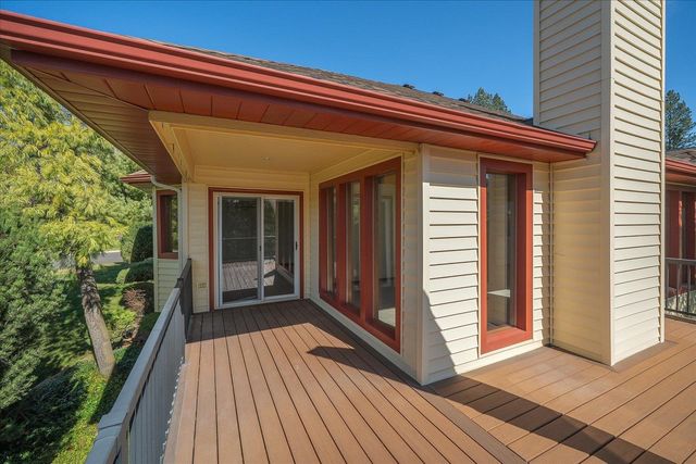 2102 E Dunbar Ln, Spokane, WA 99223