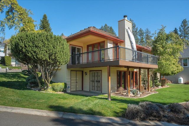 2102 E Dunbar Ln, Spokane, WA 99223