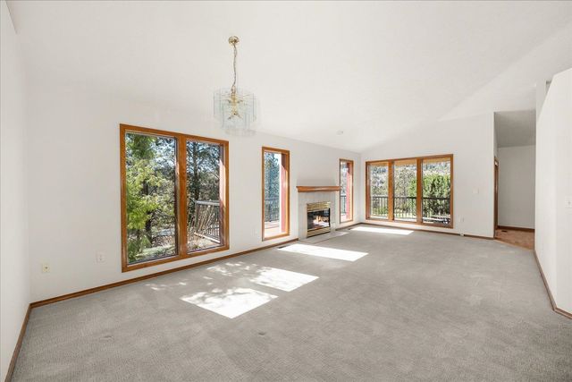 2102 E Dunbar Ln, Spokane, WA 99223