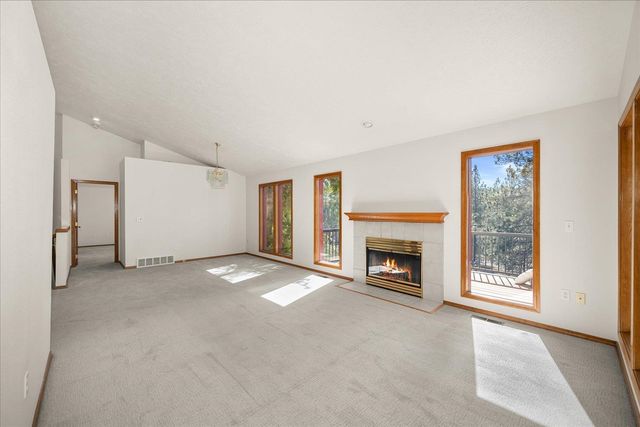 2102 E Dunbar Ln, Spokane, WA 99223