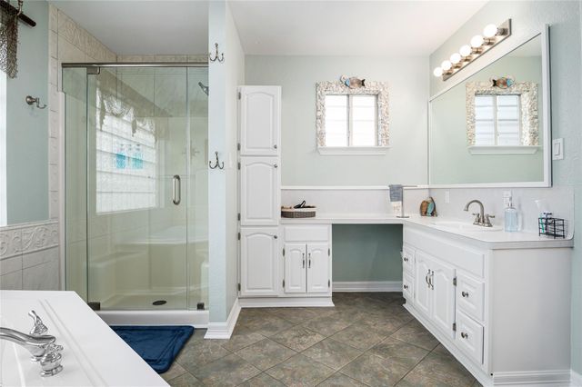 3279 Prides Way, Crystal Beach, TX 77650