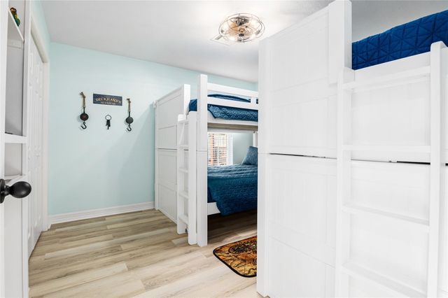 3279 Prides Way, Crystal Beach, TX 77650