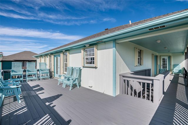 3279 Prides Way, Crystal Beach, TX 77650