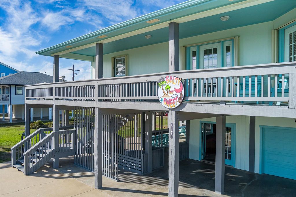 3279 Prides Way, Crystal Beach, TX 77650
