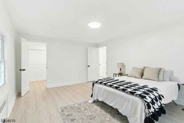 28 Reynolds Pl, Newark City, NJ 07106