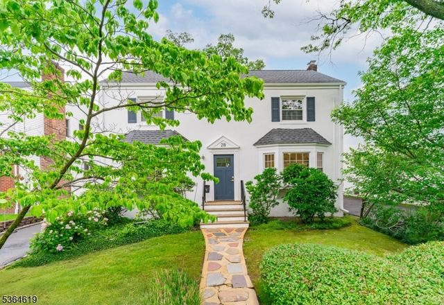 28 Reynolds Pl, Newark City, NJ 07106