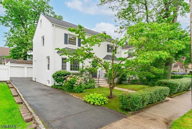 28 Reynolds Pl, Newark City, NJ 07106