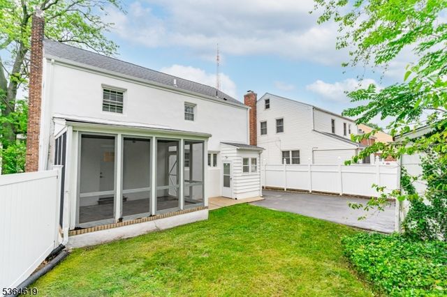 28 Reynolds Pl, Newark City, NJ 07106