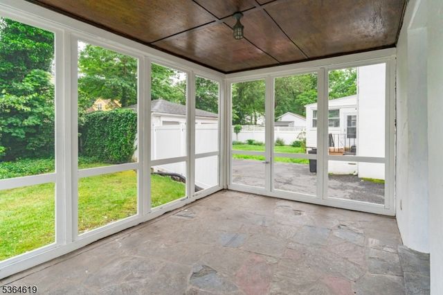 28 Reynolds Pl, Newark City, NJ 07106