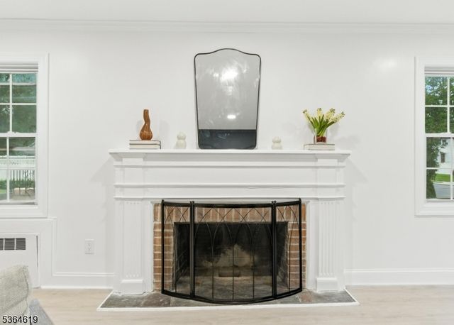 28 Reynolds Pl, Newark City, NJ 07106