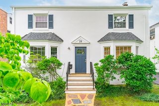 28 Reynolds Pl, Newark City, NJ 07106