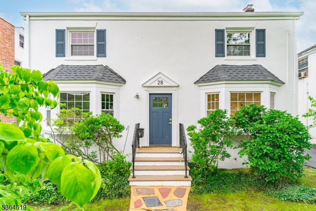 28 Reynolds Pl, Newark City, NJ 07106