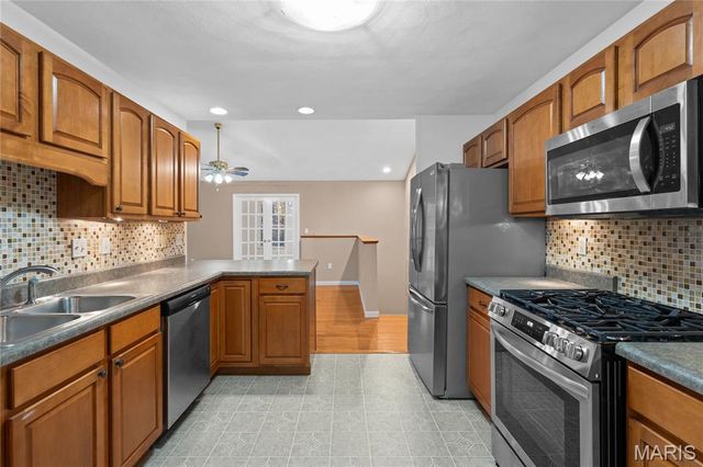 6450 Timber Lane Drive, Mascoutah, IL 62258