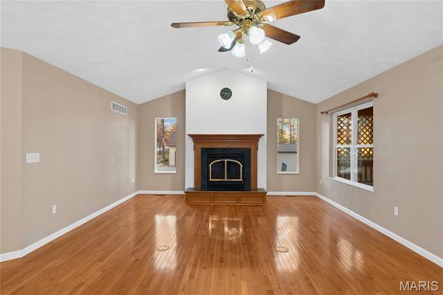 6450 Timber Lane Drive, Mascoutah, IL 62258