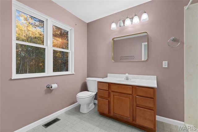 6450 Timber Lane Drive, Mascoutah, IL 62258