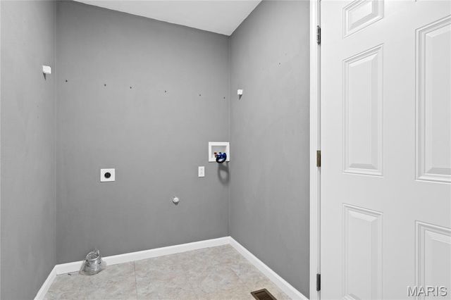 6450 Timber Lane Drive, Mascoutah, IL 62258