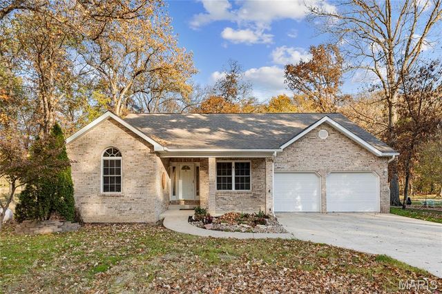 6450 Timber Lane Drive, Mascoutah, IL 62258