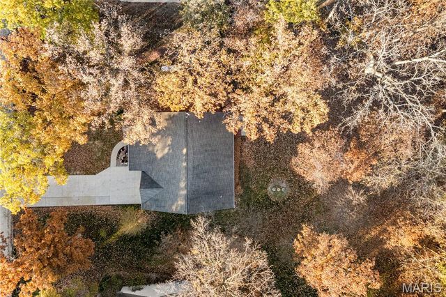 6450 Timber Lane Drive, Mascoutah, IL 62258