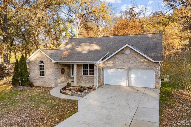 6450 Timber Lane Drive, Mascoutah, IL 62258