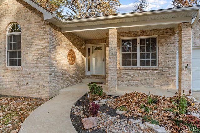 6450 Timber Lane Drive, Mascoutah, IL 62258