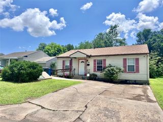 106 W Lilac Court, Midwest City, OK 73110