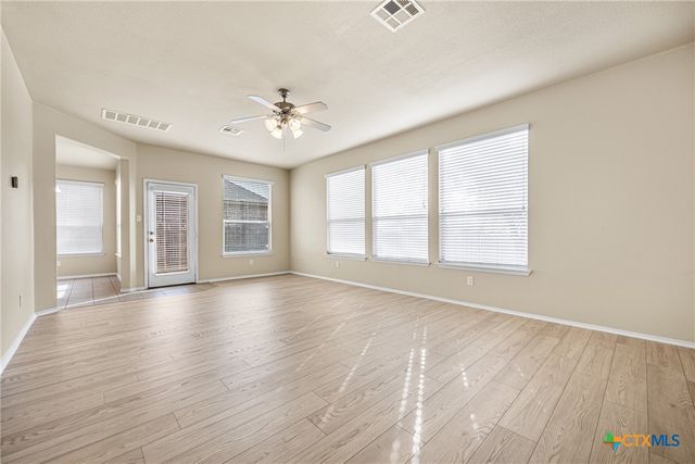 5504 English Oak Drive, Killeen, TX 76542