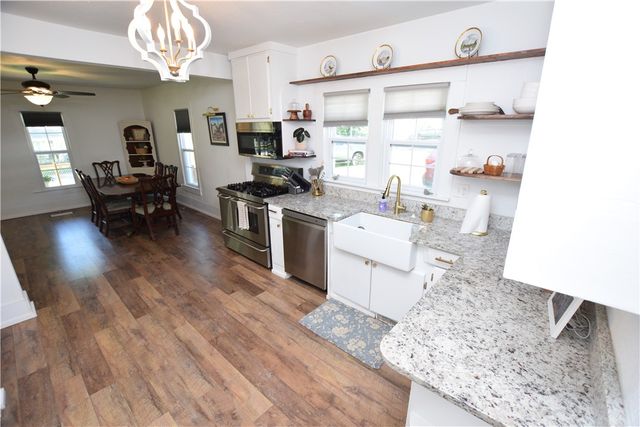 202 W Graham Street, Prairie Grove, AR 72753