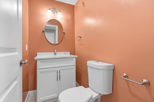 30 Highland St, Revere, MA 02151