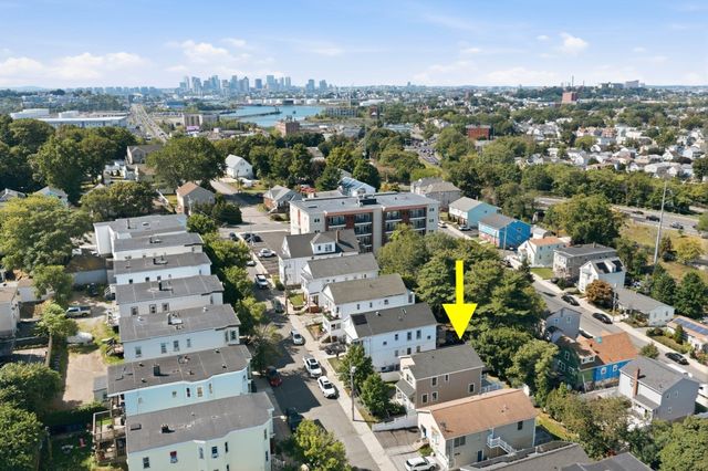 30 Highland St, Revere, MA 02151