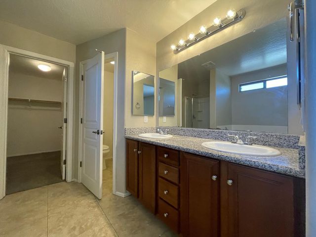 1818 W Desert Seasons Drive, San Tan Valley, AZ 85144