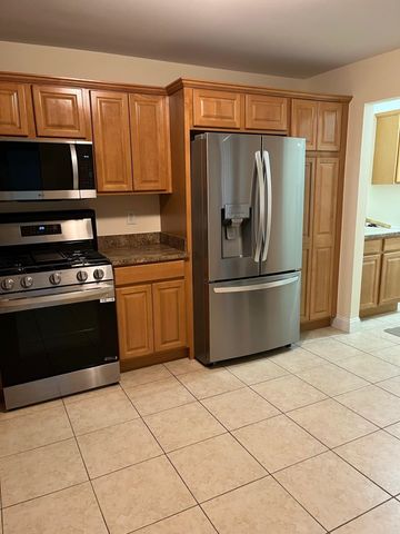 16123 Blue Spruce Drive, Clinton Twp, MI 48035