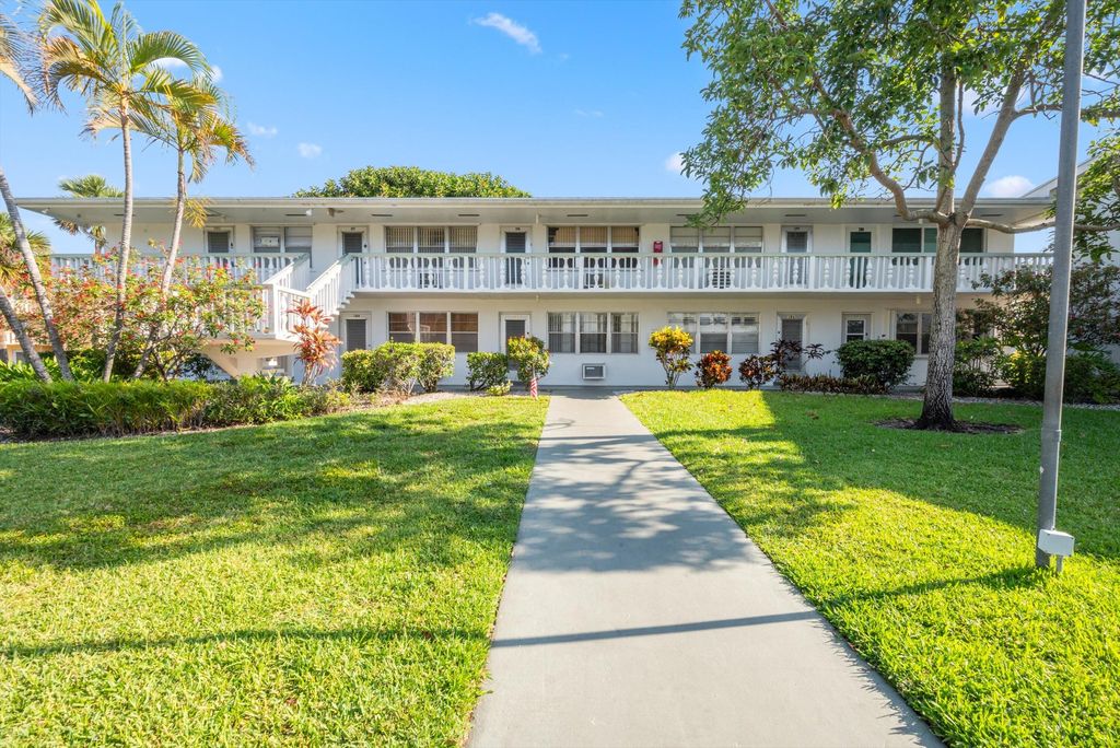 185 Andover H, West Palm Beach, FL 33417