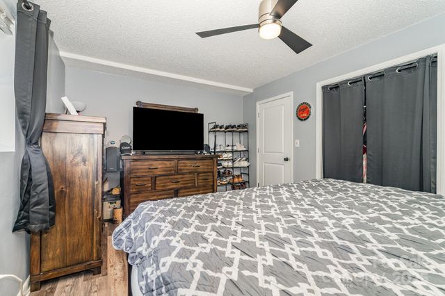 6600 Barrier Store Road, Mount Pleasant, NC 28124