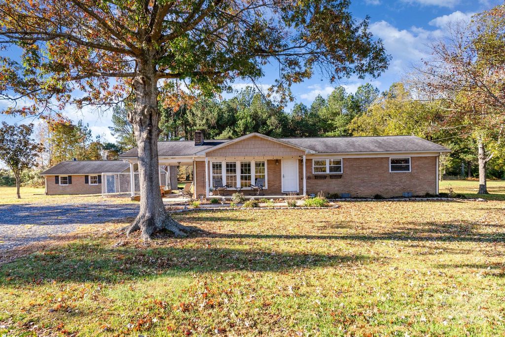 6600 Barrier Store Road, Mount Pleasant, NC 28124