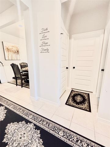 8514 Belfast Manor Lane, Richmond, TX 77407