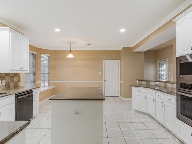 122 Wentwood Drive, Murphy, TX 75094