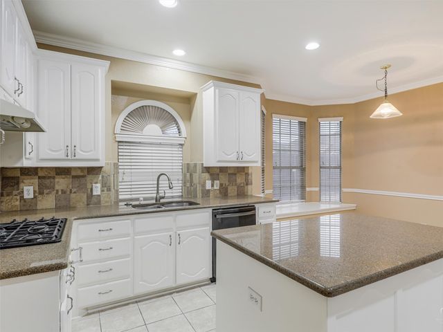122 Wentwood Drive, Murphy, TX 75094