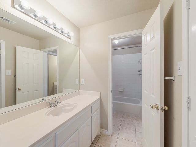 122 Wentwood Drive, Murphy, TX 75094